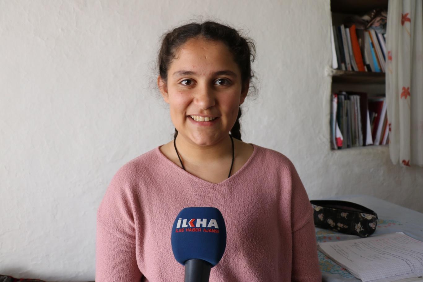 Televizyonları olmadığı için uzaktan eğitim alamayan öğrencinin hayalini eğitimciler gerçe